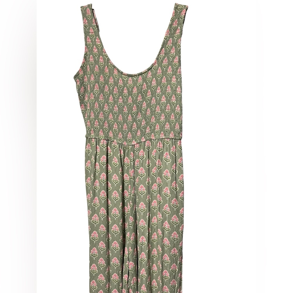 Japna Smocked Pant Jumpsuit
Romper Green & Pink Floral
Women's Cottagecore - Picture 4 of 10